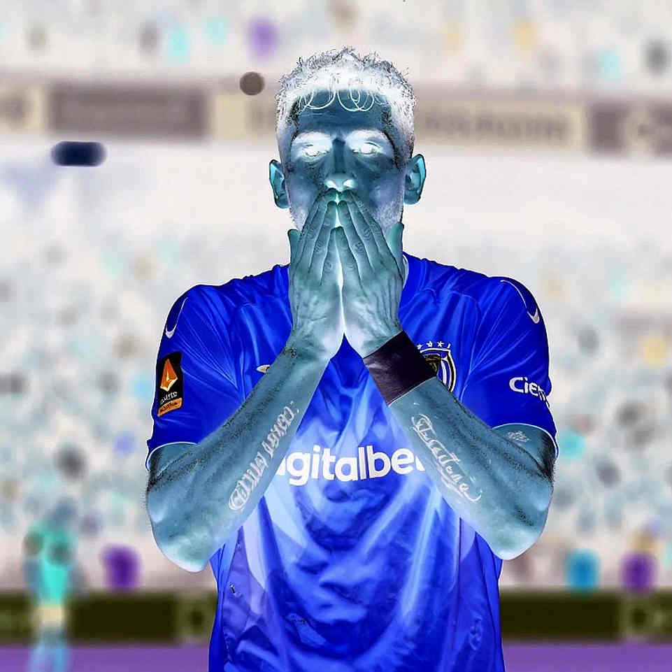 বিয়াল্লিশ বছরের এক গোলরক্ষী, একটি ভাঙা ছাদ আর জিরোনার ছয় পয়েন্ট বিয়াল্লিশ বছরের এক গোলরক্ষী, একটি ভাঙা ছাদ আর জিরোনার ছয় পয়েন্ট