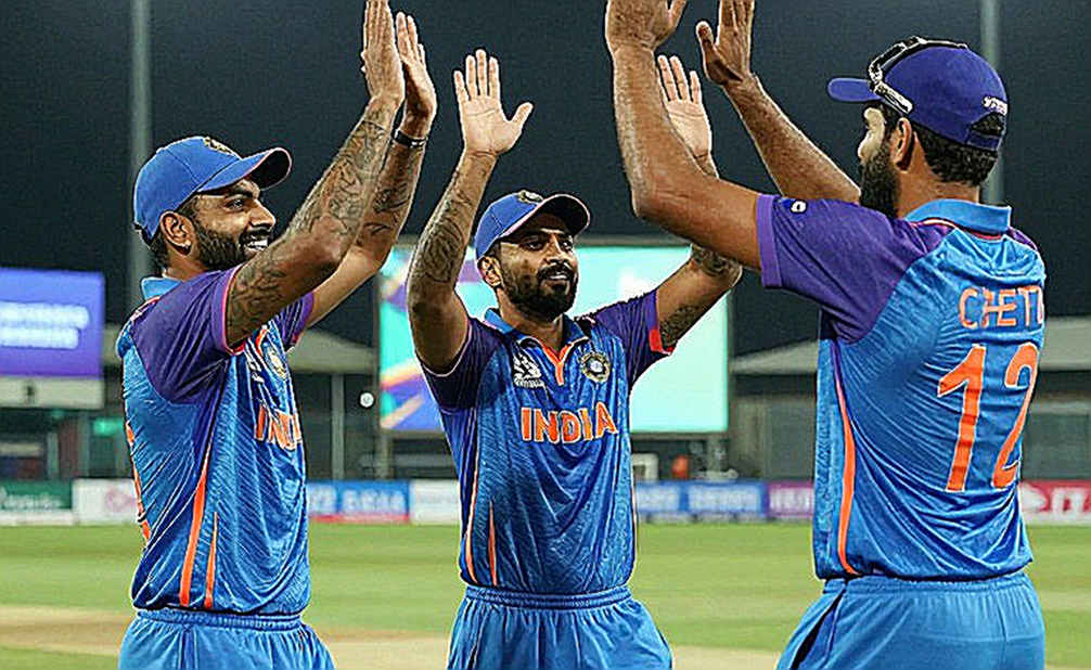 নীরব ওভারগুলো: বাংলাদেশের টি-টোয়েন্টি টেম্পো কেন সপ্তম থেকে পঞ্চদশ ওভারে মরে যায় নীরব ওভারগুলো: বাংলাদেশের টি-টোয়েন্টি টেম্পো কেন সপ্তম থেকে পঞ্চদশ ওভারে মরে যায়